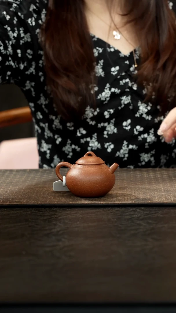 茶壶紫砂桃花泥嘬香壶100cc