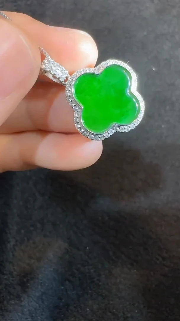 【闪购商品】翡翠吊坠(不含链)未镶嵌多样性发货其一不含链