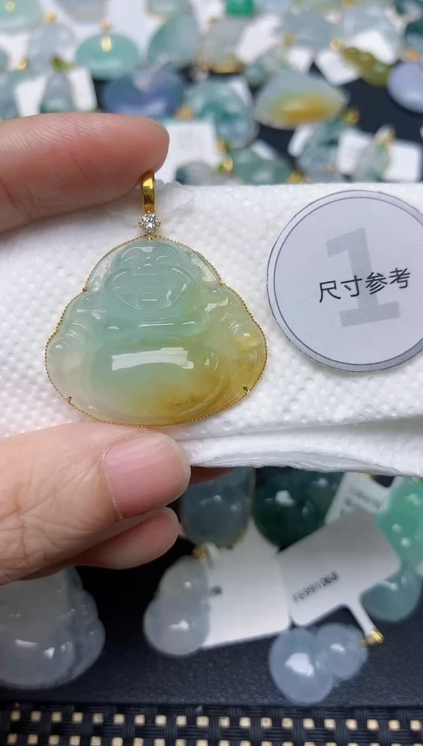 颈饰18K金镶嵌翡翠天然缅甸A货翡翠1