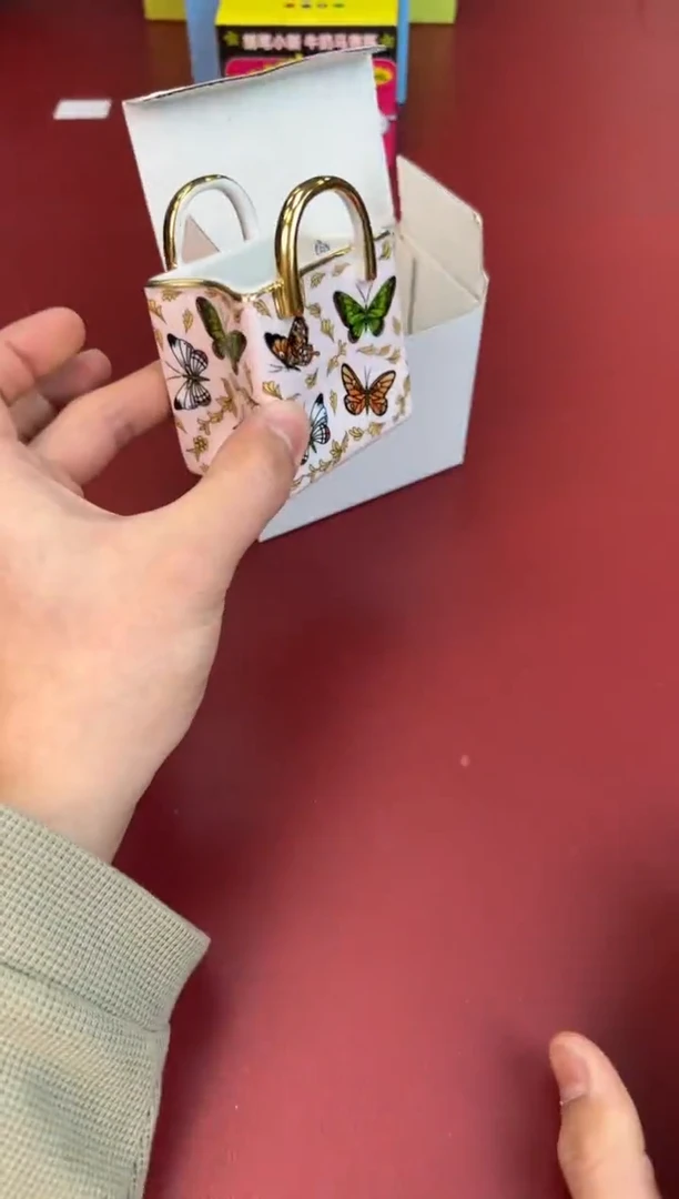 【闪购商品】瓷片新号开播全场漏@@8P93