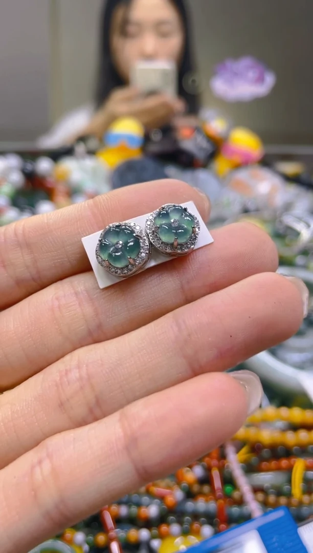 翡翠未镶嵌颈饰/X/翡翠A货，一件也是批发价