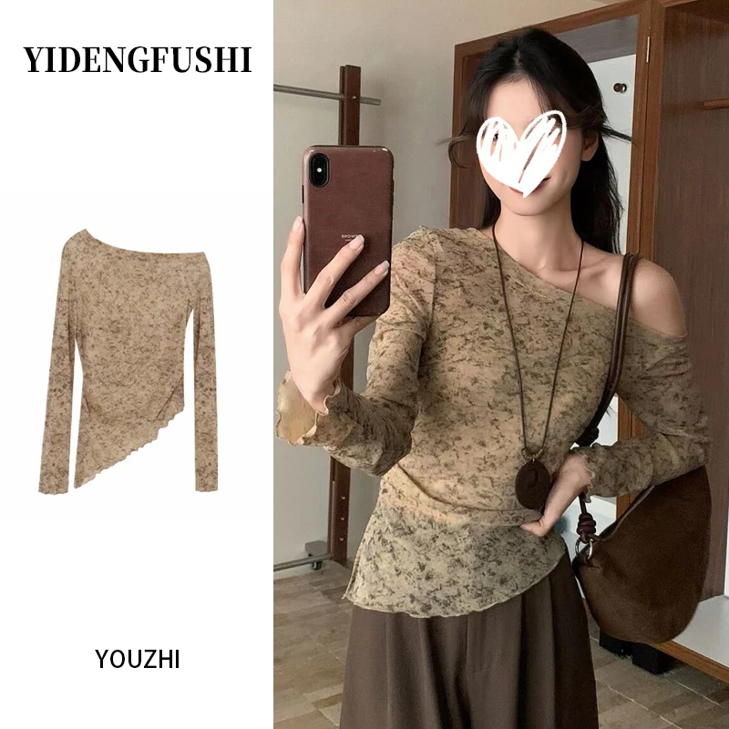 YIDENG斜领露肩长袖女2025早秋复古纯欲小众辣妹修身不规则T恤