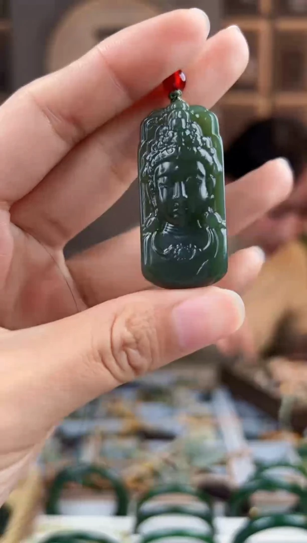 颈饰未镶嵌和田玉拍一发一，拍一发一