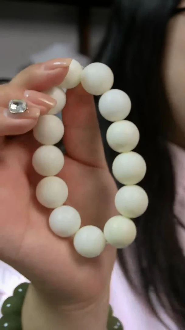 岫玉未镶嵌手串圆珠