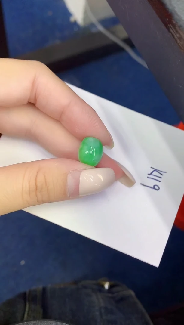 颈饰未镶嵌翡翠缅甸天然翡翠A货