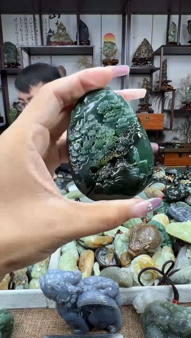 未镶嵌和田玉把件1