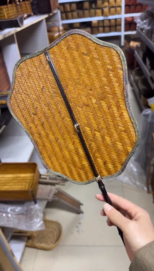 【闪购商品】闪购商品特价扇子一把