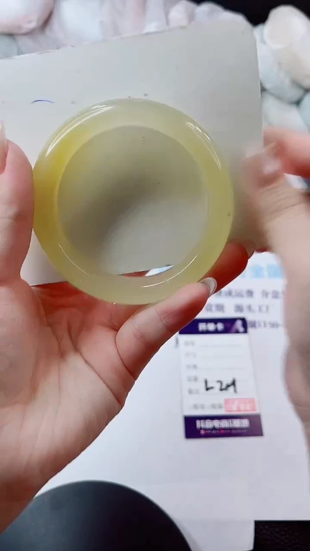 未镶嵌手镯石英质玉多样性发货L201