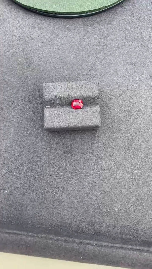【闪购商品】红宝石裸石未镶嵌1.1ct无烧鸽血红