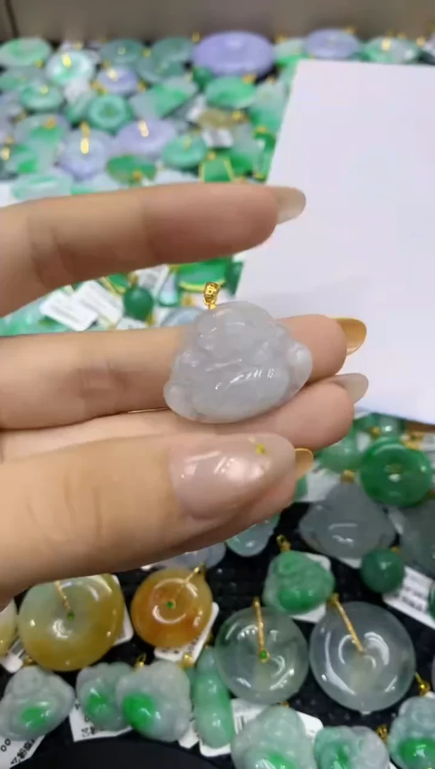 颈饰未镶嵌翡翠天然缅甸翡翠A货