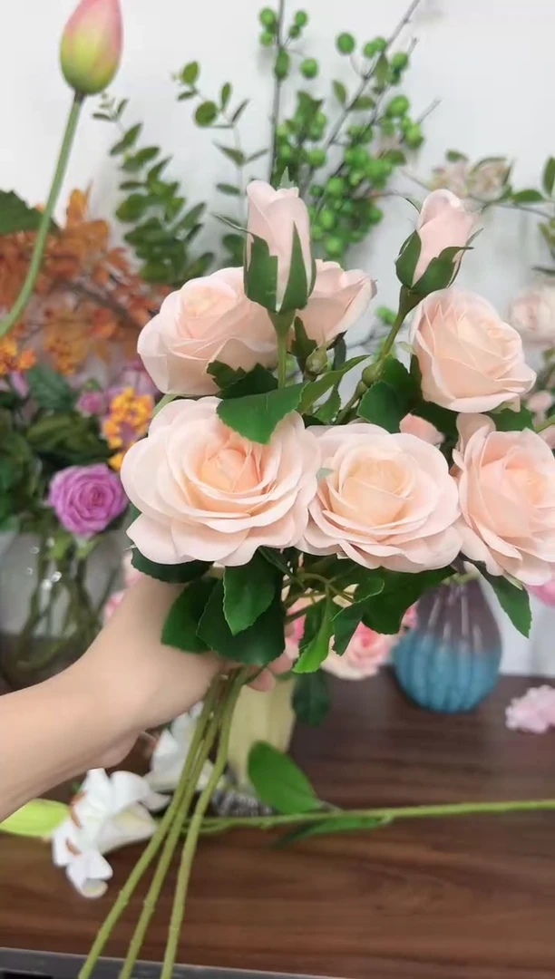 3枝香槟色手感保湿玫瑰
