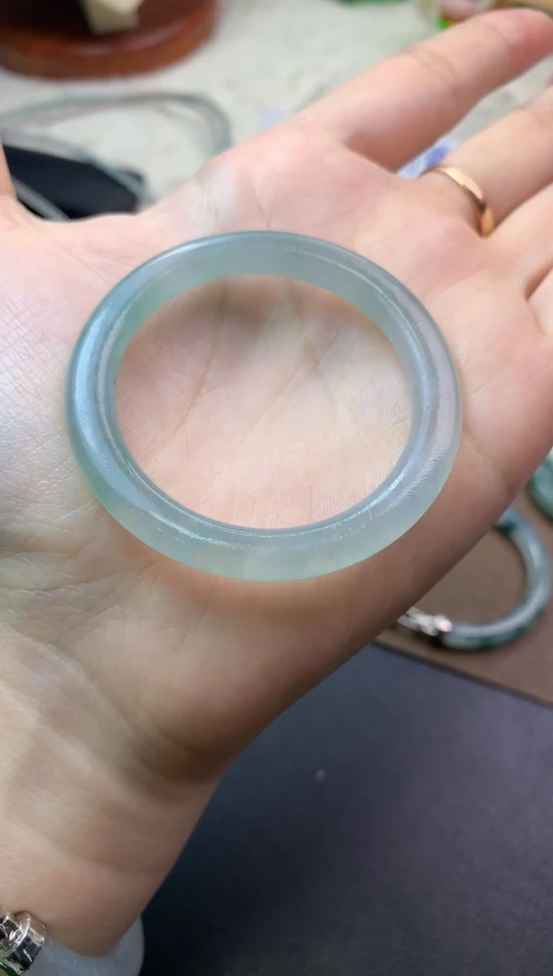 未镶嵌定制翡翠毛货