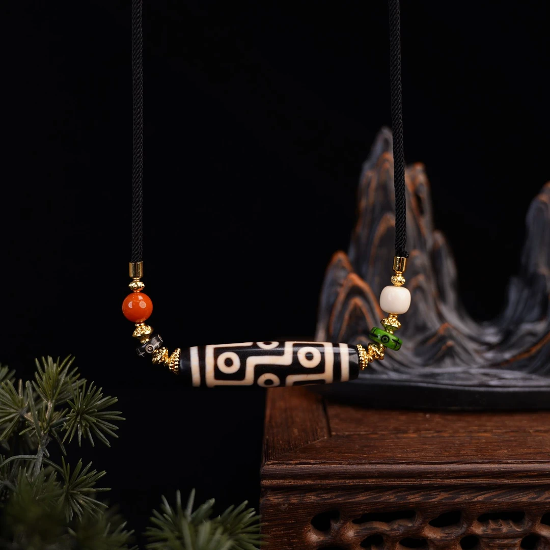 老玛瑙天珠 九眼脖挂 线条优美 大尺寸  DZT12029