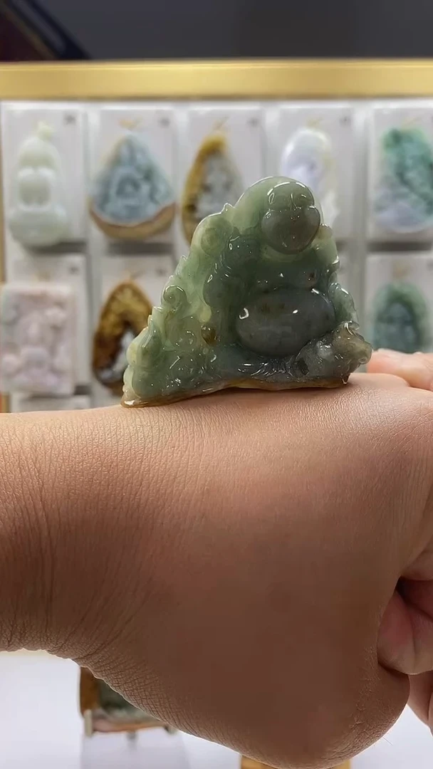 翡翠未镶嵌颈饰翡翠A货2025/8/21