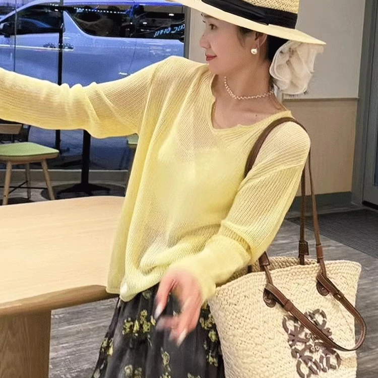 黄色V领薄款镂空针织衫上衣女2025新款爆款长袖针织防晒罩衫夏季