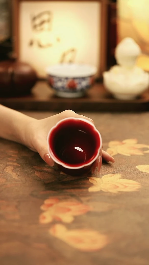 M4008/陶瓷朗红花口杯