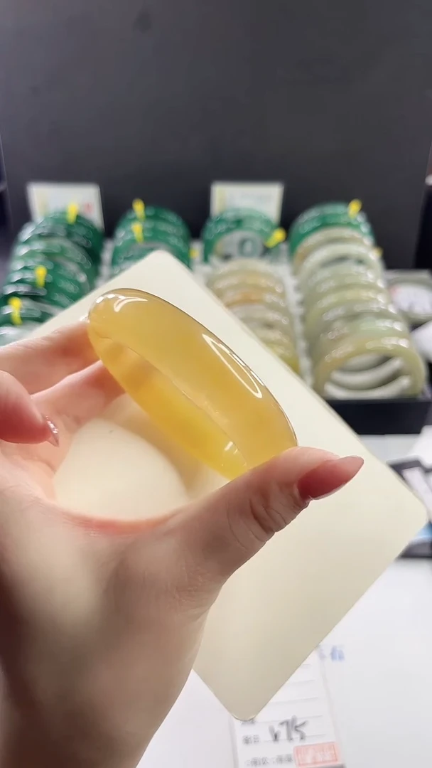 未镶嵌手镯石英质玉多样性发货V75