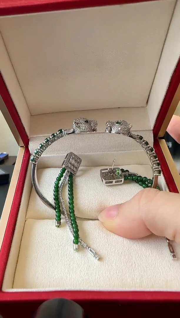 【闪购商品】翡翠手镯银S925镶嵌套装