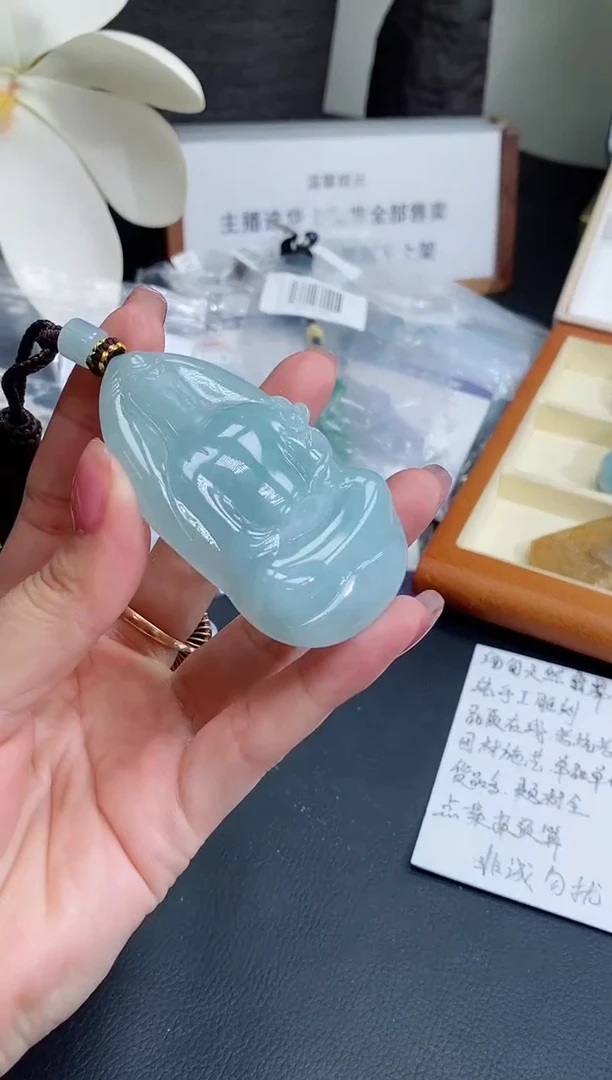 翡翠未镶嵌颈饰缅甸天然翡翠