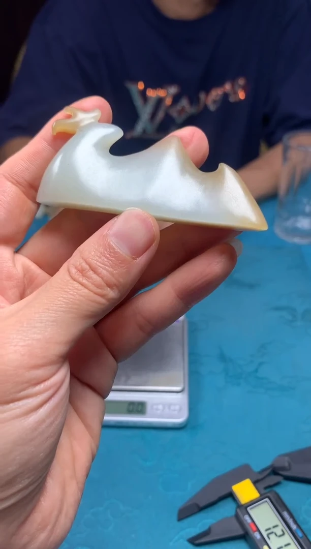 和田玉未镶嵌颈饰1