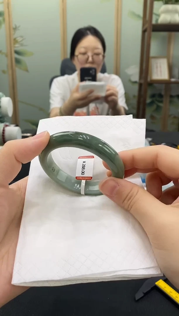 翡翠手镯未镶嵌00000858