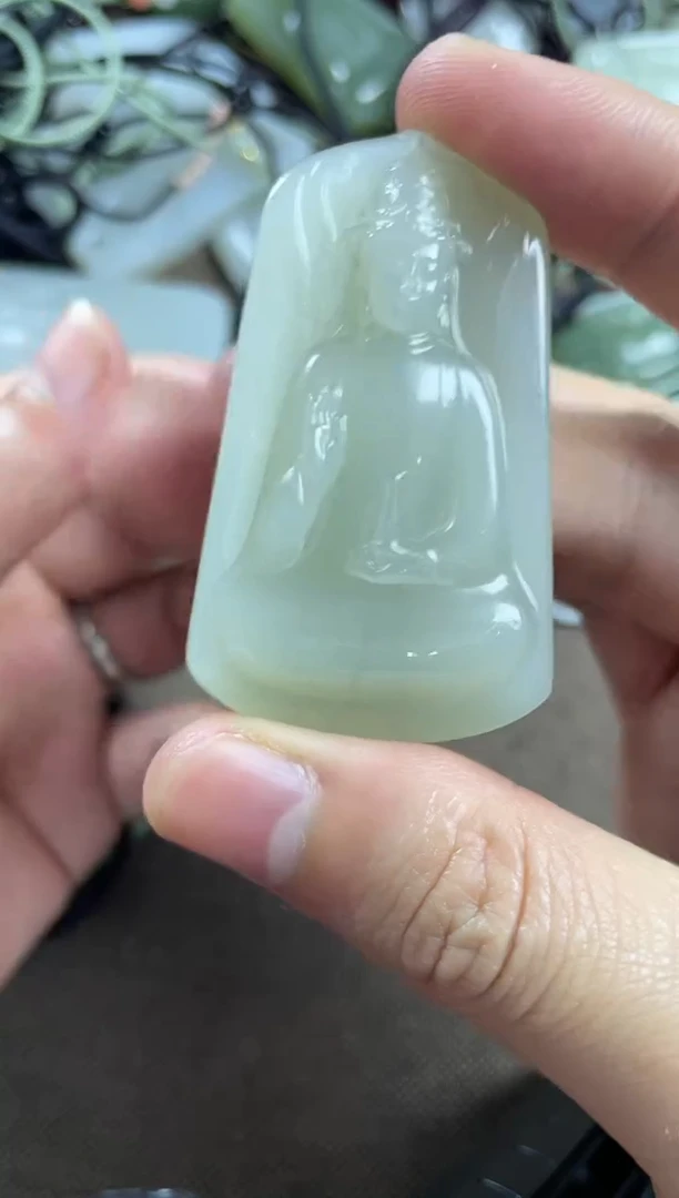 颈饰未镶嵌和田玉素衣