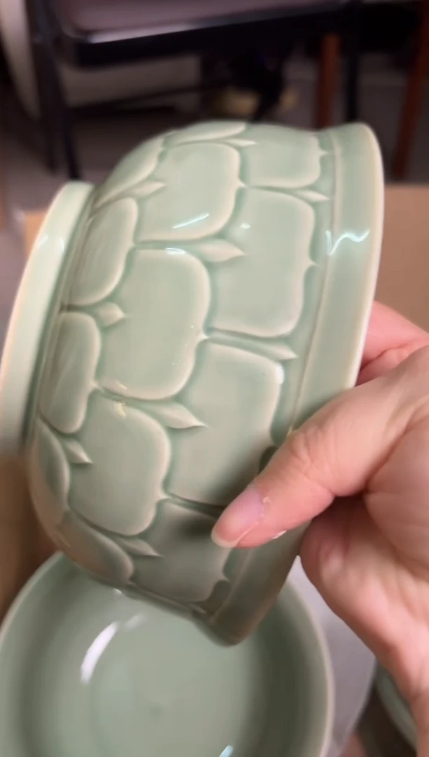 其他耀州窑青釉18 厘米莲瓣大碗一只微瑕特价一只