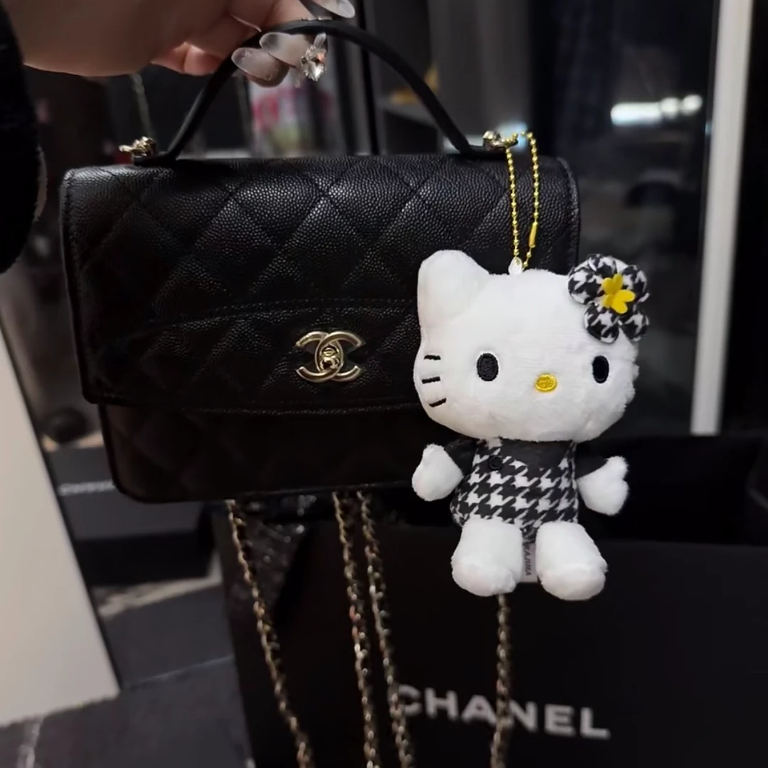 【大阪限定】Hello Kitty 千鸟格Kiity钥匙扣玩偶