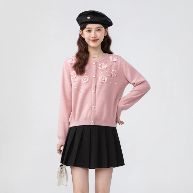 奢姿2025冬款大码女装圆领立体花朵珍珠刺绣针织开衫甜美显瘦上衣