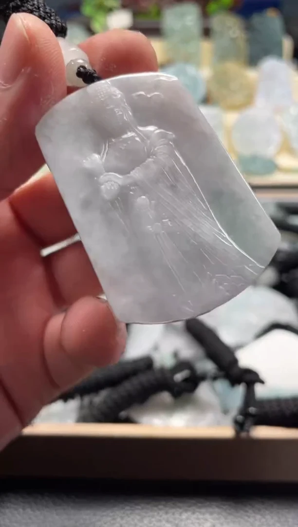 颈饰未镶嵌翡翠12/23/022