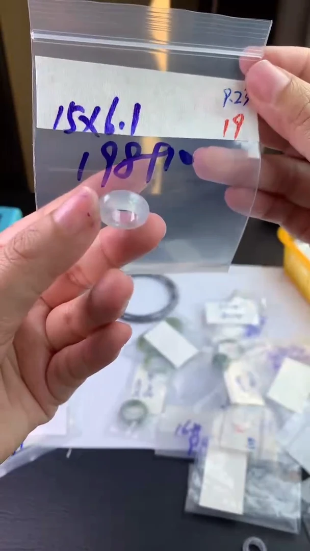 未镶嵌定制翡翠毛货需精细抛光拍一发一