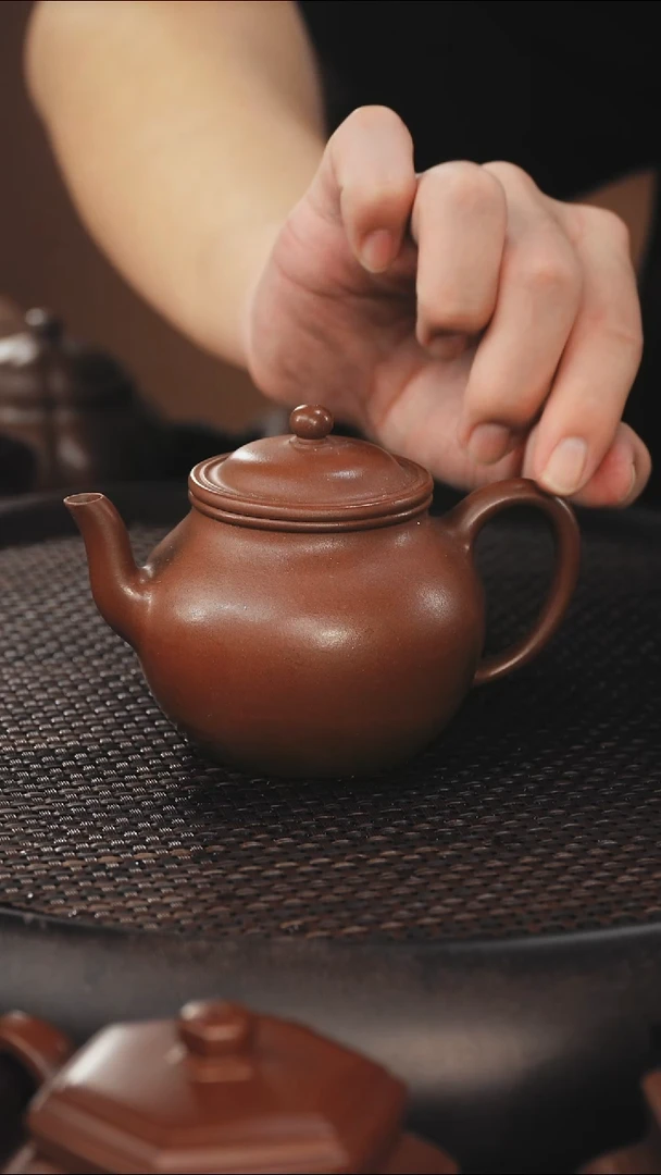 茶壶紫砂宫灯 革紫泥