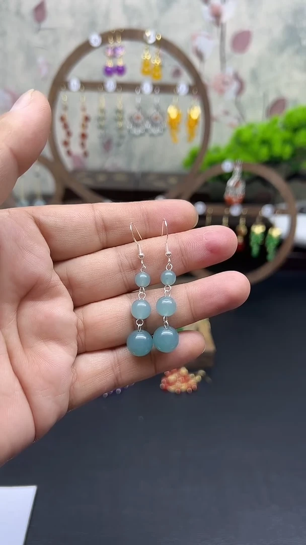 银S925镶嵌石英质玉（天山翠）耳饰001