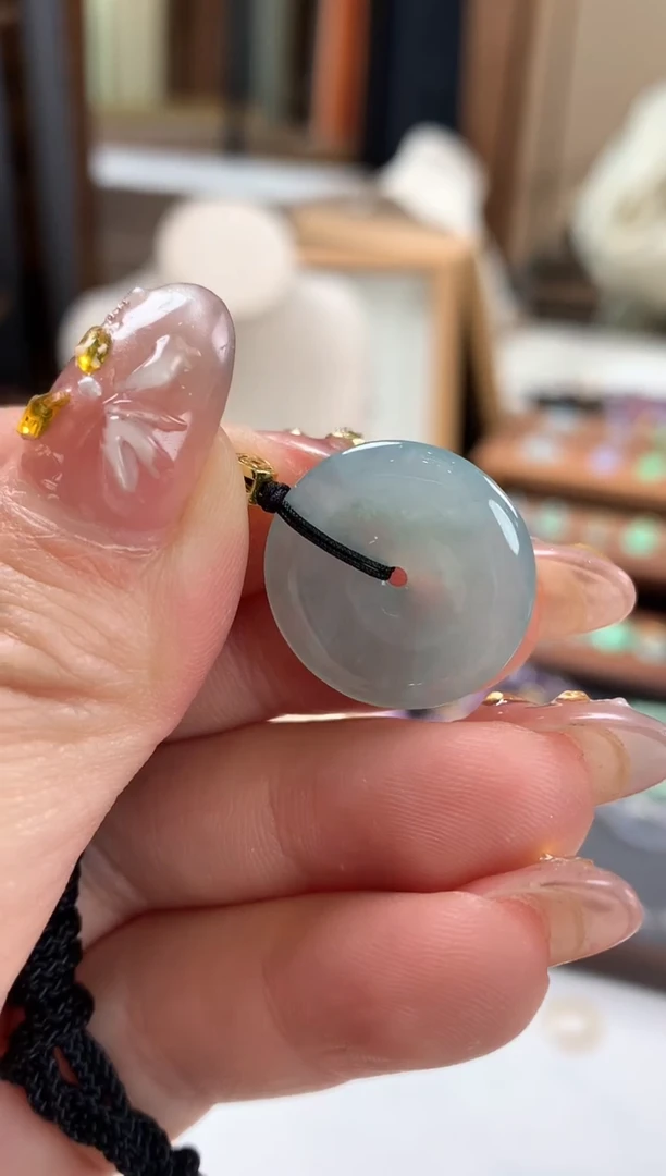 【闪购商品】翡翠吊坠(不含链)未镶嵌平安扣