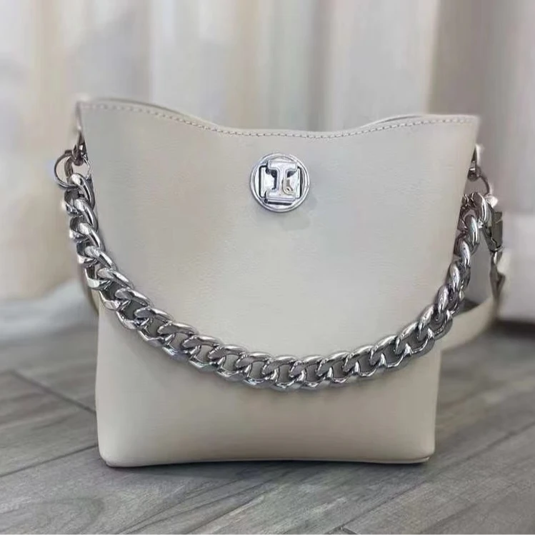 【工厂直销】J-A8001-奶昔白轻奢时尚气质女包