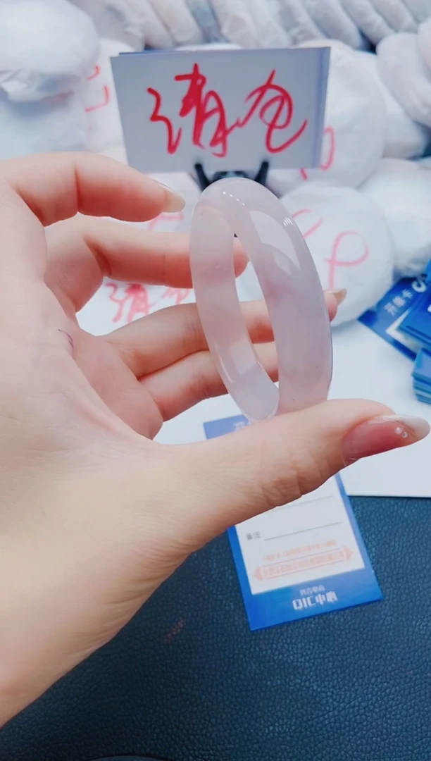 未镶嵌手镯石英质玉J80-52-53