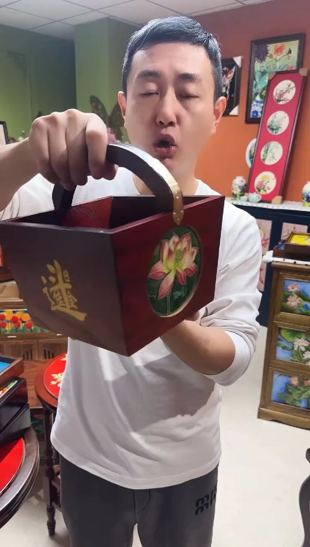 陶瓷大师荷花 一枝独秀 日进斗金 样品