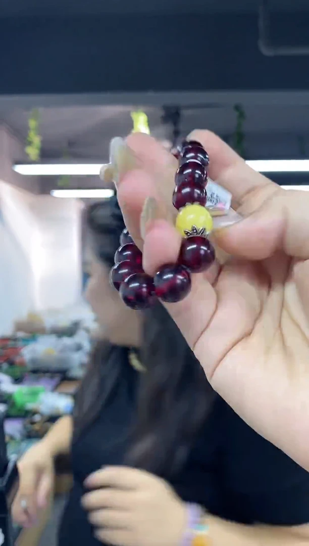 裸石血珀未镶嵌多样性发其一颜色微差