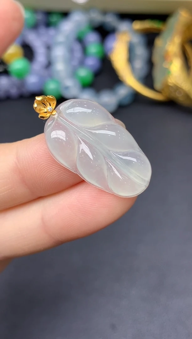 颈饰18K金镶嵌翡翠167-雪姐翡翠天天见