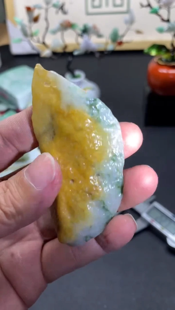 【闪购商品】翡翠颈饰未镶嵌天然翡翠A货