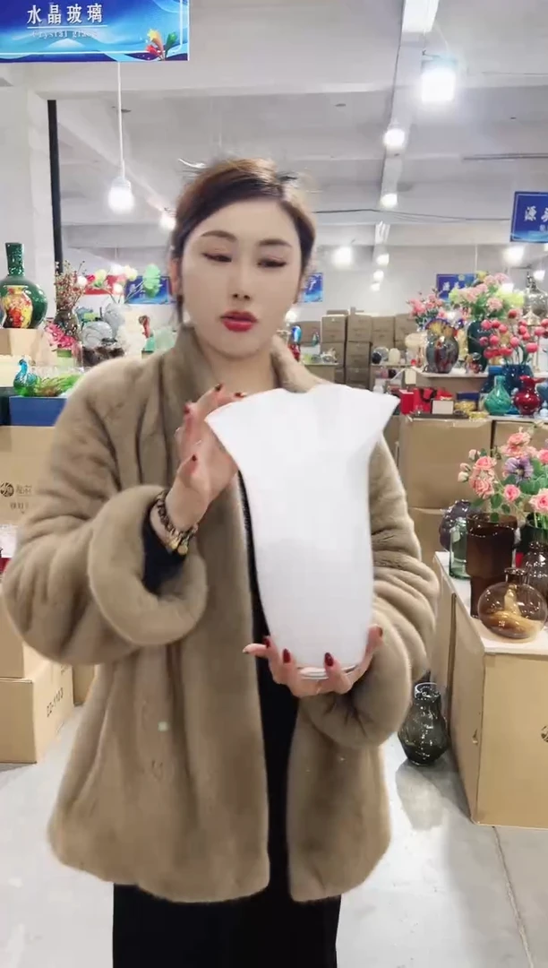 【闪购商品】玻璃私花贸易祁琪-微瑕--HM74H