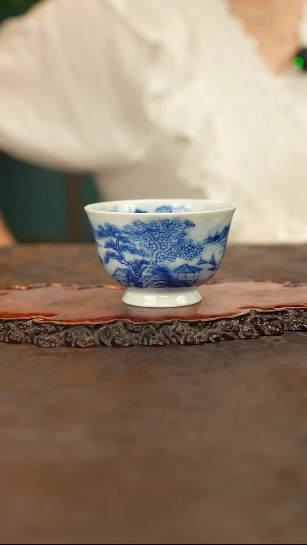 青花手绘山水主人杯