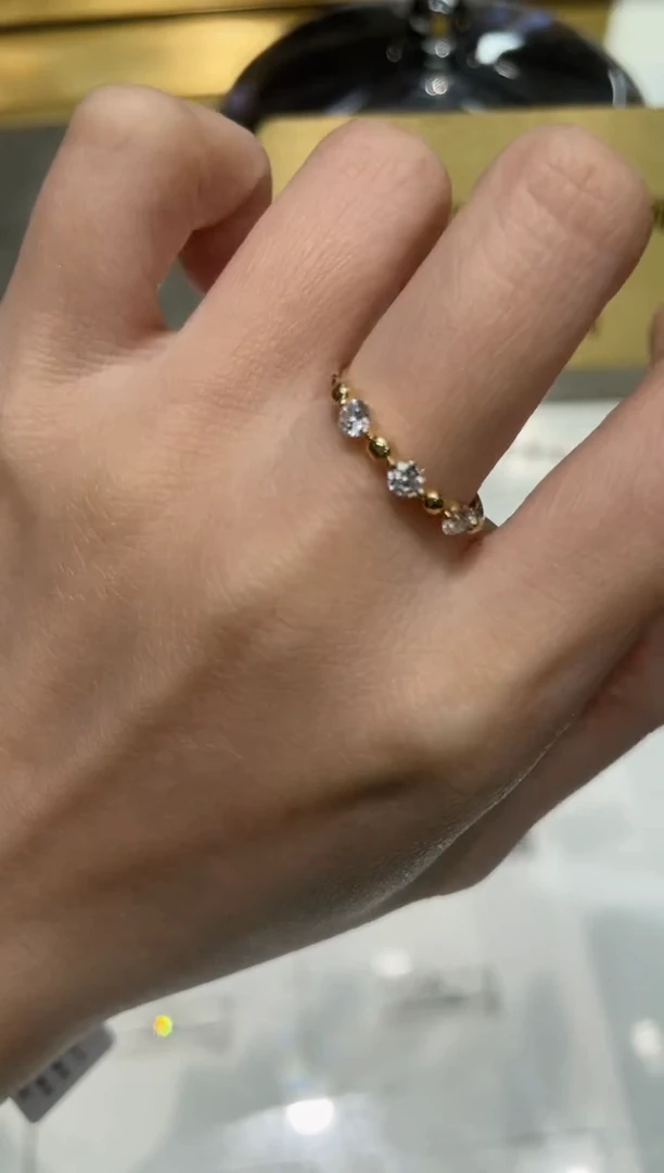 【闪购商品】合成钻石18K金镶嵌中古排戒