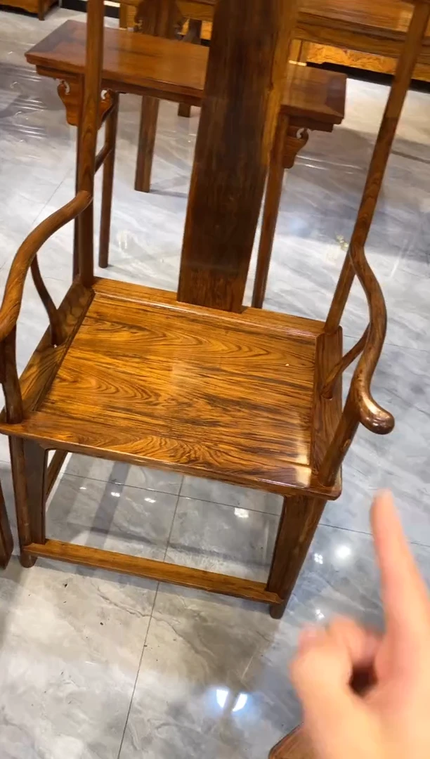 花梨木类乐***留一把主人椅 5把客人椅