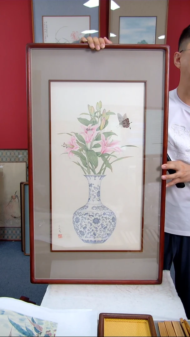 国画郑秀英《百合青花瓶》装裱92*52