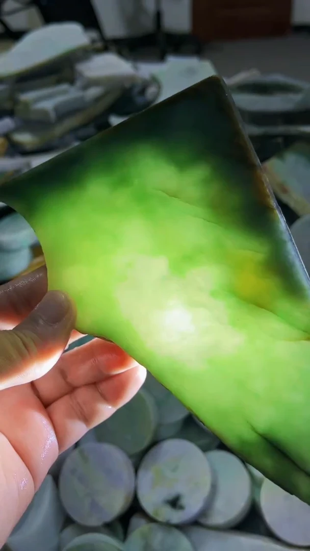 【闪购商品】翡翠挂件未镶嵌A货康壹116