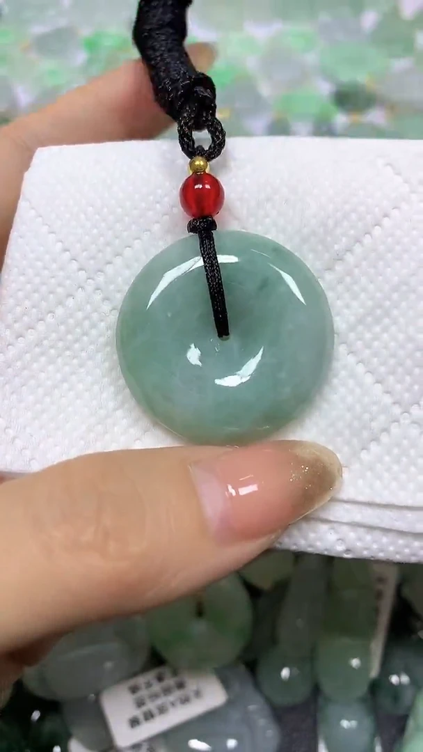 颈饰未镶嵌翡翠A货