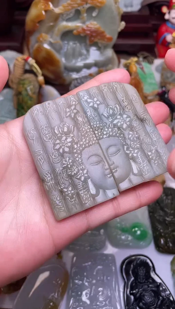 颈饰未镶嵌翡翠佛