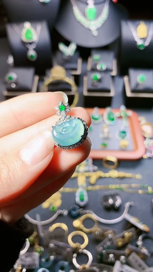 【闪购商品】翡翠颈饰未镶嵌吊坠