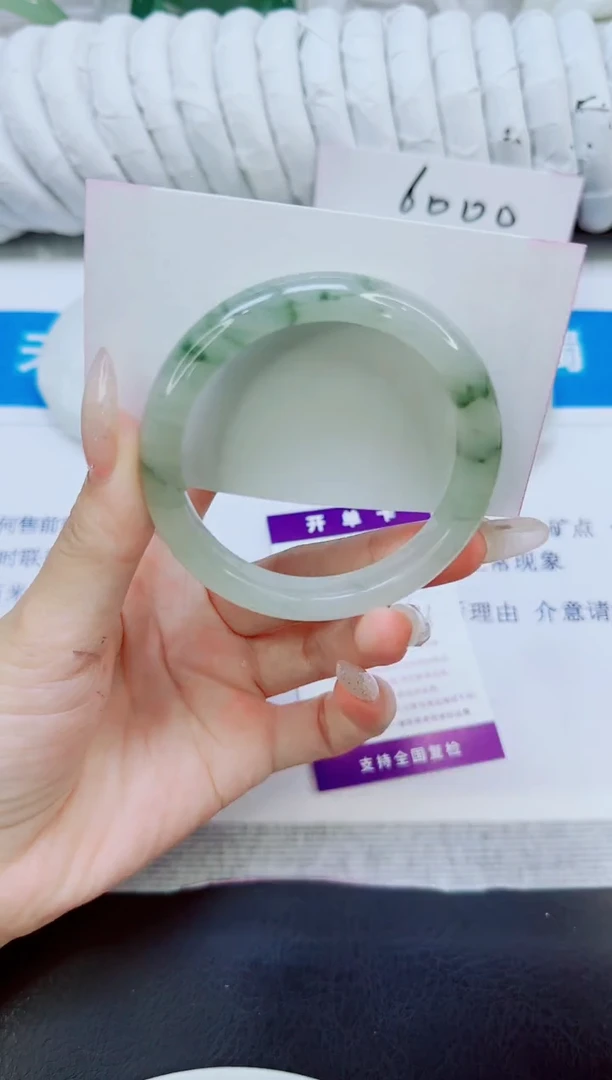 未镶嵌手镯石英质玉62/53
